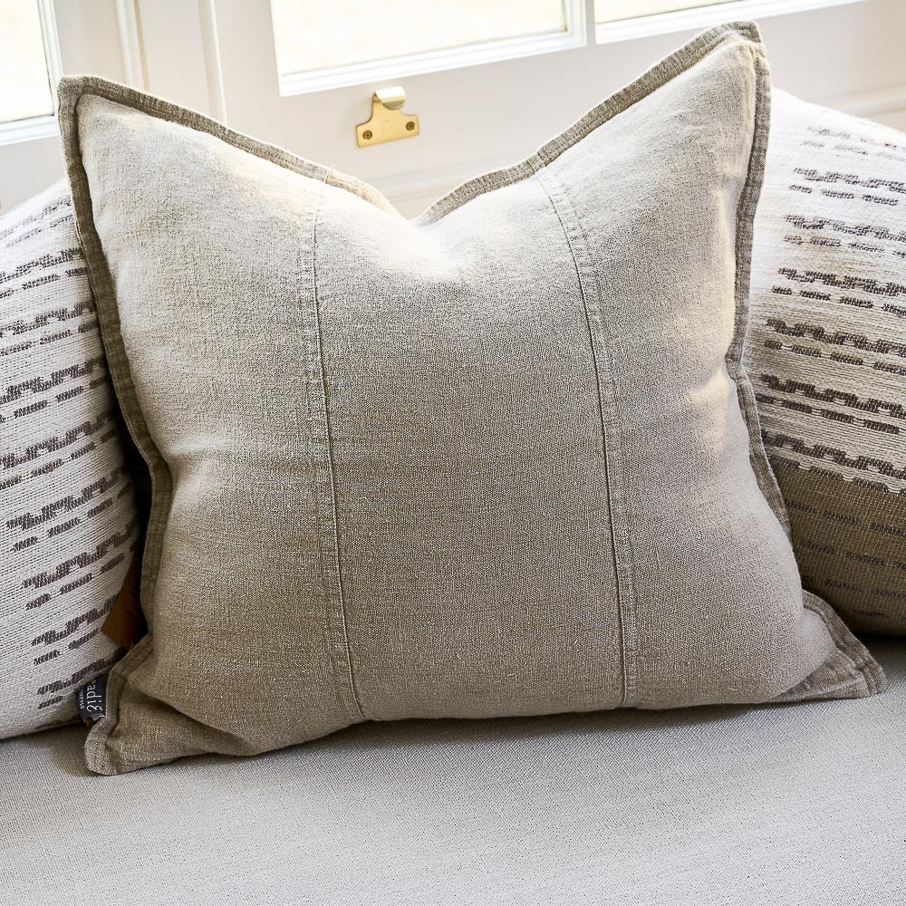 Luca Linen Cushion