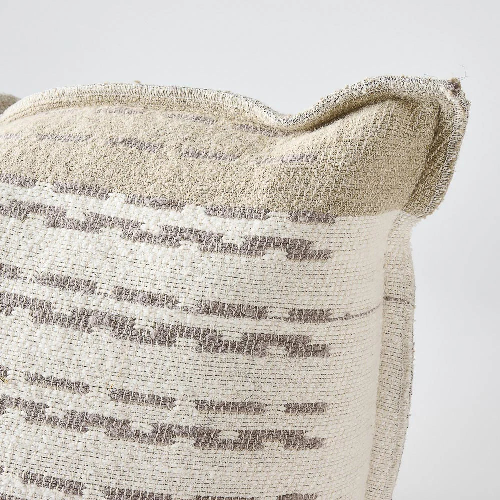 Hagen Cushion