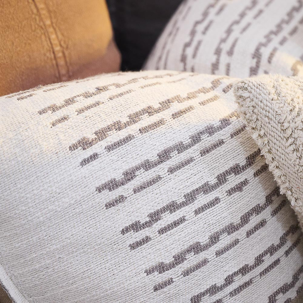 Hagen Cushion
