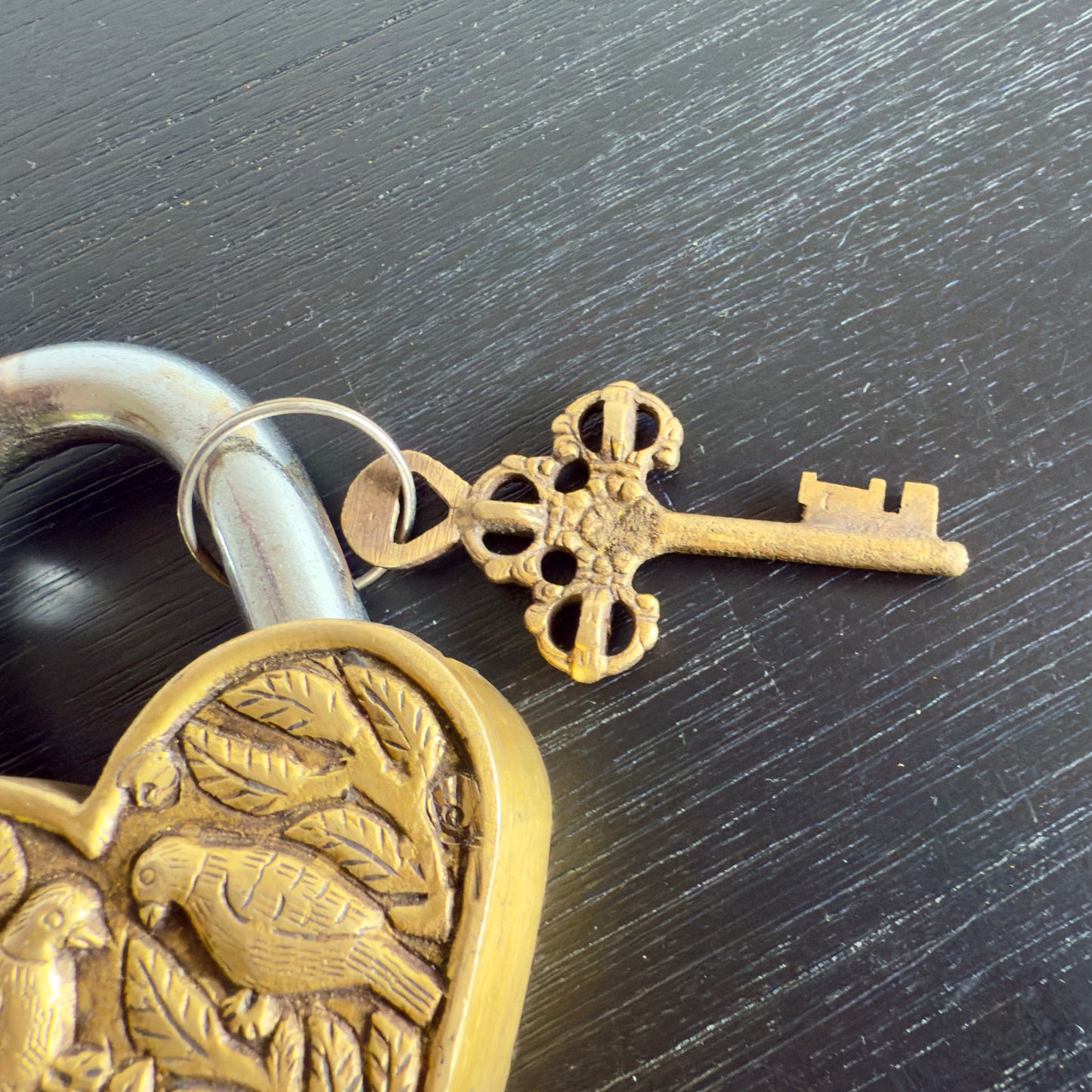 Avia Brass Heart Lock