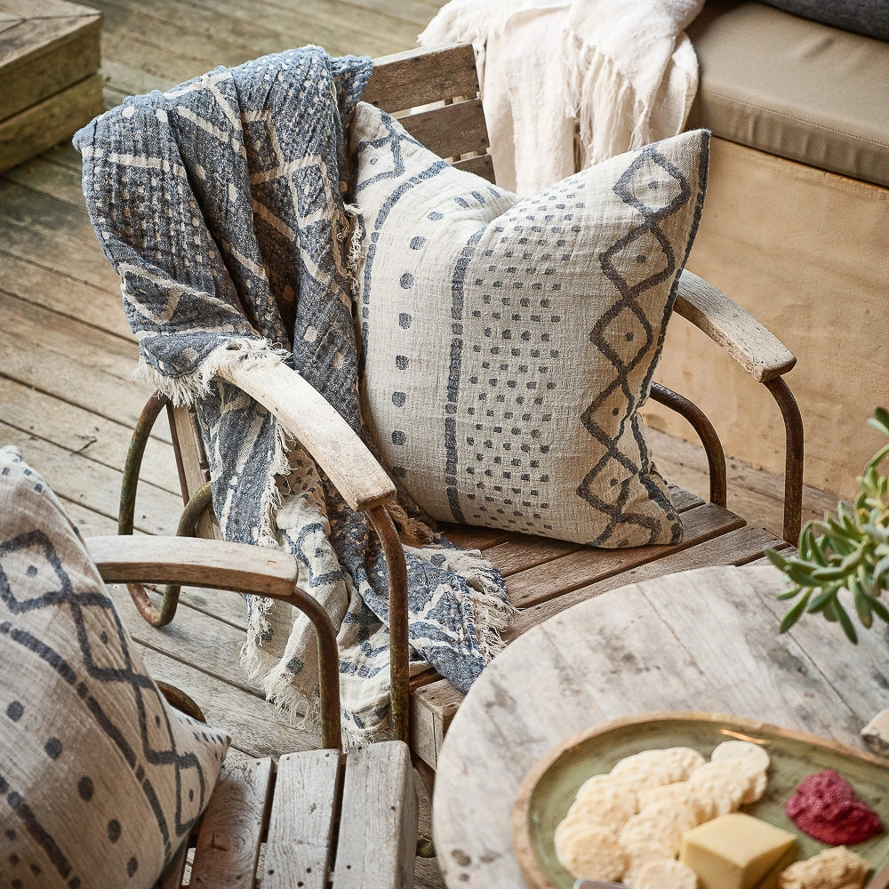 Senza Reversible Throw
